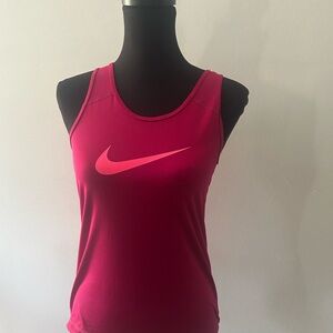Nike Pink Fitted Sleeveless Tank Top